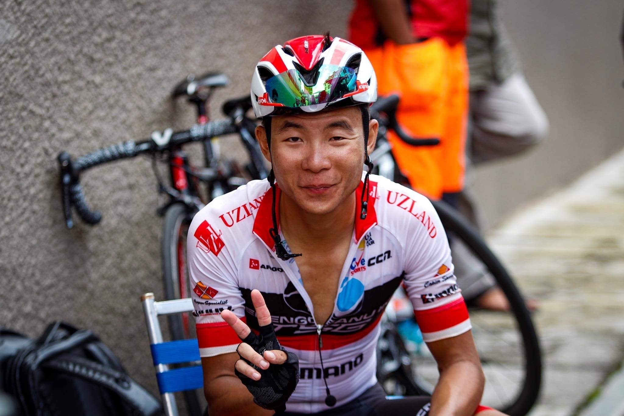 Chapeau De Velo Velo ----- Goh Choon Huat