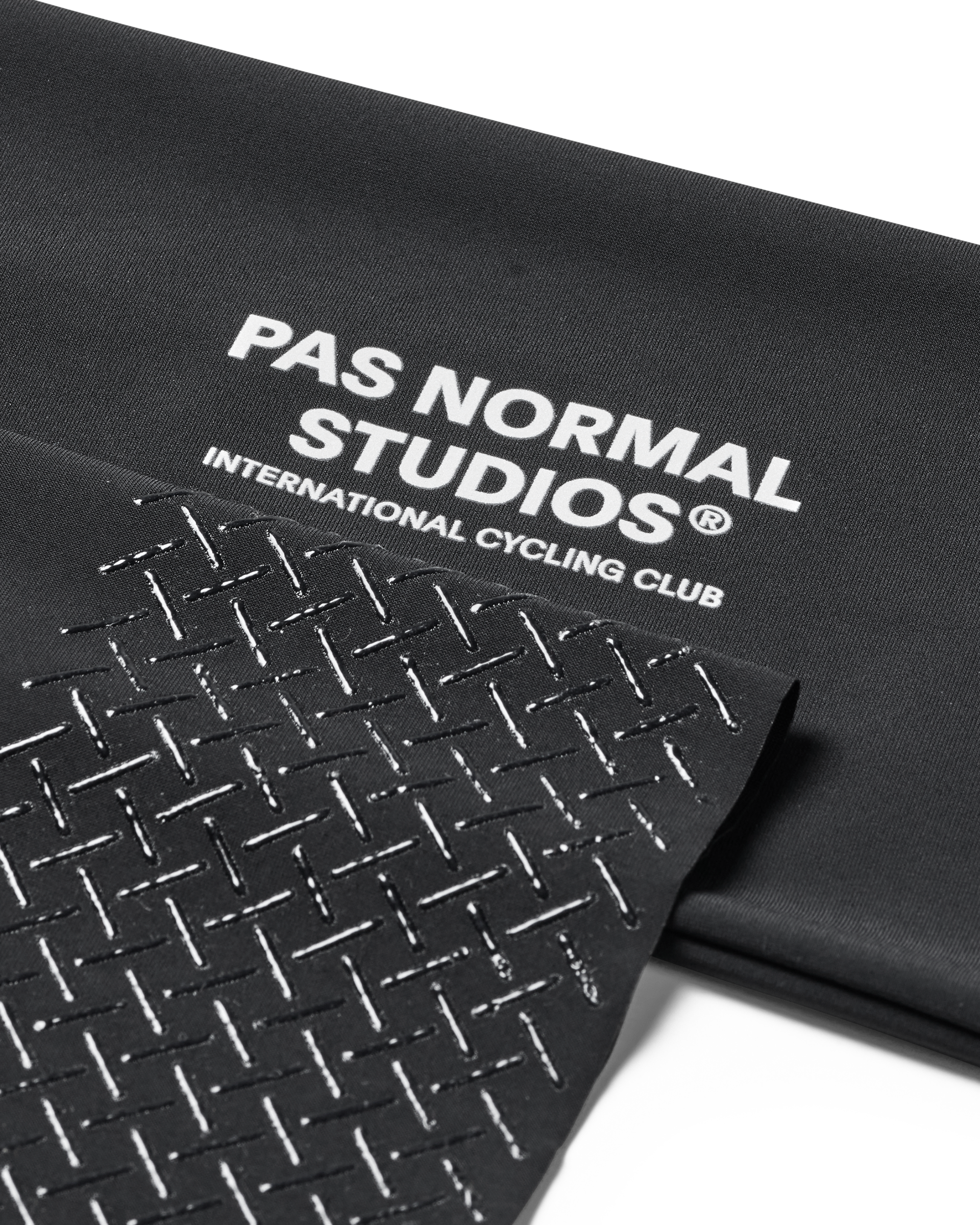 Logo Arm UV Protector - Black