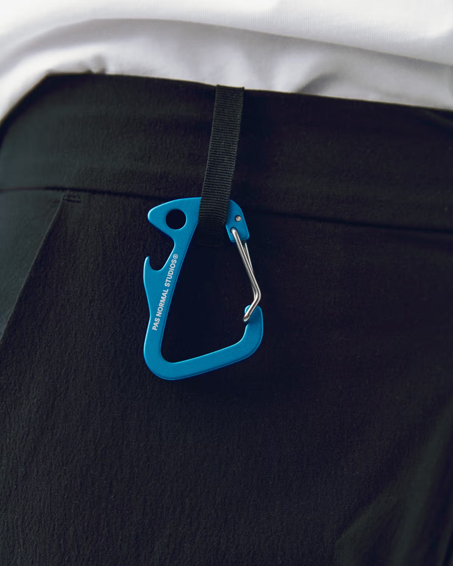 Off-Race Branded Carabiner - Ocean Blue