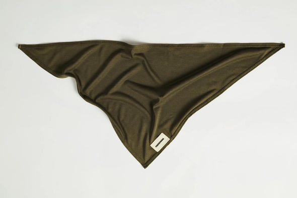 #TRIANGLE SCARF - OLIVE